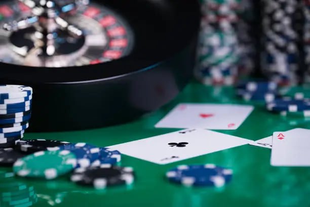 Layar utama memperlihatkan pengalaman taruhan sportsbook dan live casino mvptogel